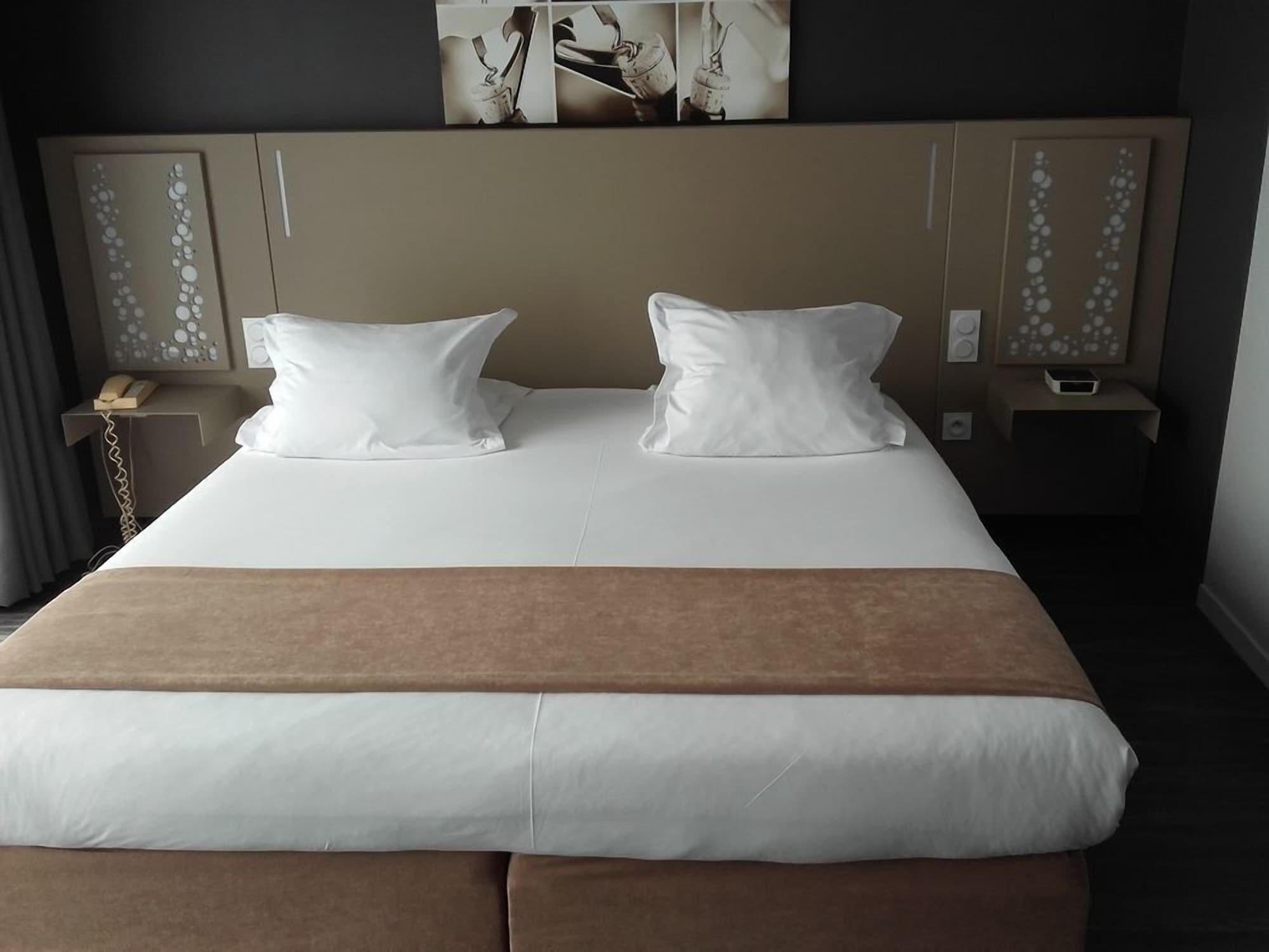 Golf Hotel Colvert Levernois Buitenkant foto