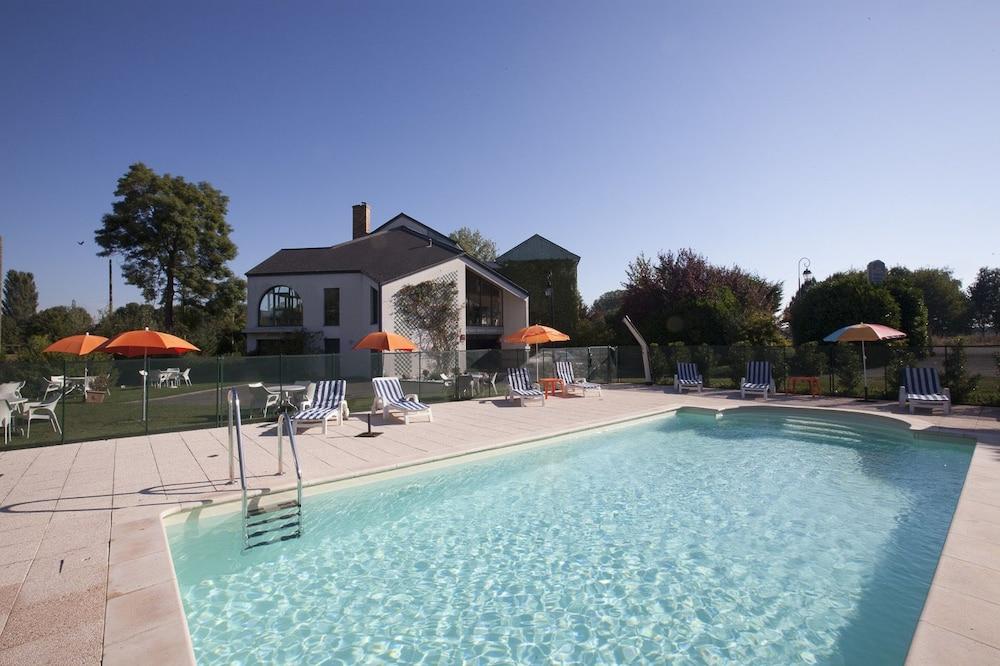 Golf Hotel Colvert Levernois Buitenkant foto